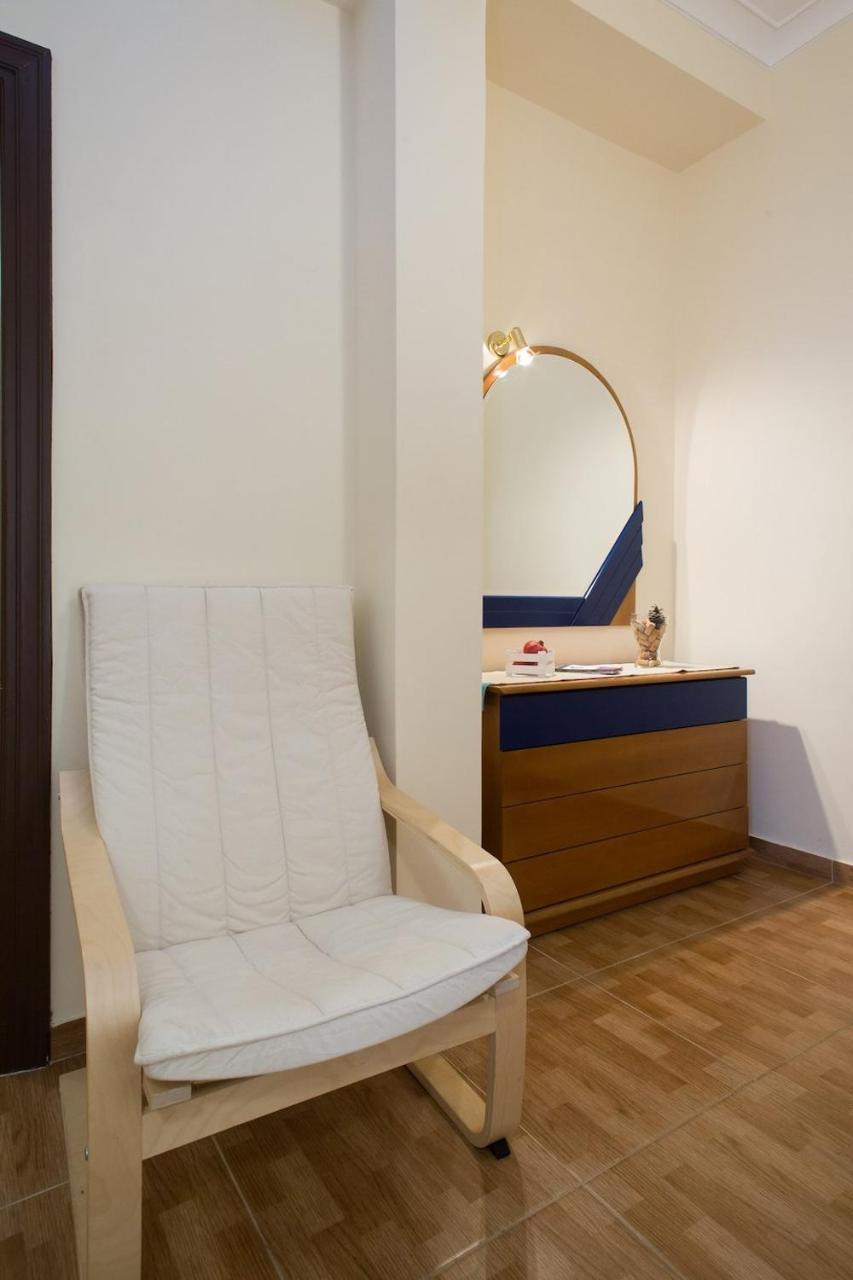 60m² 2 slaapkamer, 1 privé badkamer Appartement in Acropolis - Koukaki Athene Buitenkant foto