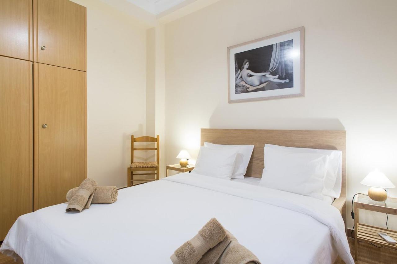 60m² 2 slaapkamer, 1 privé badkamer Appartement in Acropolis - Koukaki Athene Buitenkant foto