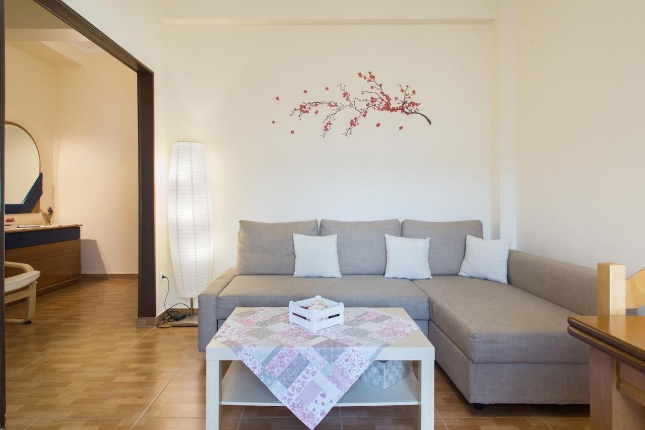 60m² 2 slaapkamer, 1 privé badkamer Appartement in Acropolis - Koukaki Athene Buitenkant foto
